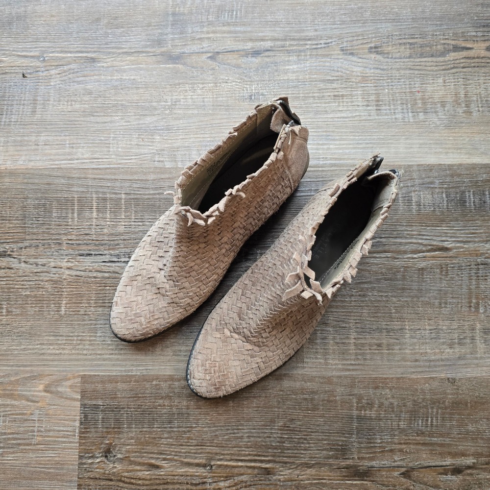 Very Volatile Tan Woven Leather Fringed Ankle Booties Western Womens Size 9